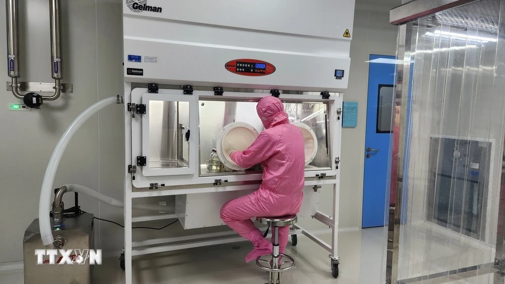 Nghiên cứu, sản xuất thuốc ở Nhà máy sản xuất thuốc điều trị ung thư của Công ty Cổ phần Dược-Trang thiết bị y tế Bình Định - Bidiphar.