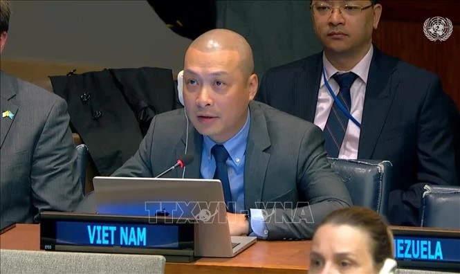 Công sứ Nguyễn Hoàng Nguyên, Phó Trưởng Phái đoàn thường trực Việt Nam tại LHQ, phát biểu tại phiên họp.