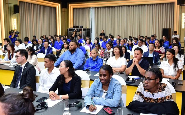 Đại biểu tham dự khai mạc Diễn đàn Thanh niên Pháp ngữ Châu Á - Thái Bình Dương 2024.