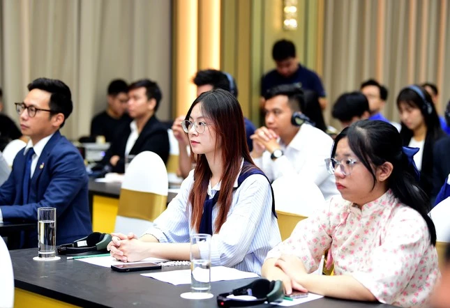 Đại biểu thanh niên Việt Nam tham gia Diễn đàn được xét chọn qua nhiều vòng từ đầu tháng 6.