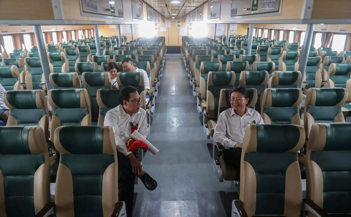 Tàu Thăng Long có sức chứa hơn 1.000 hành khách.