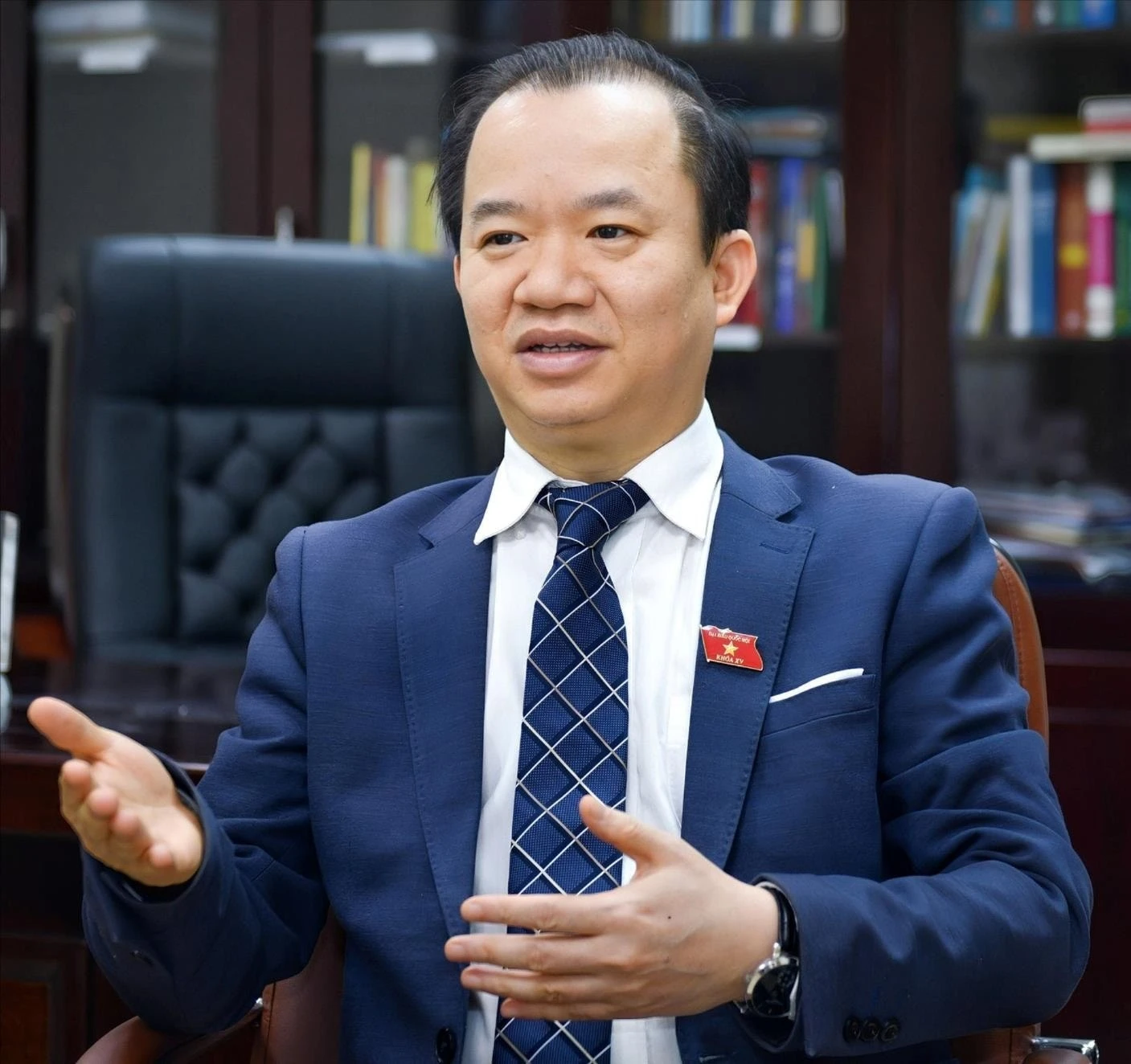 TS Bùi Hoài Sơn - Ủy viên Thường trực Ủy ban Văn hóa, Giáo dục của Quốc hội.