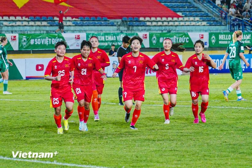 Liên đoàn Bóng đá Việt Nam (VFF) đề ra mục tiêu: Bóng đá Nữ Việt Nam phấn đấu giành quyền tham dự World Cup 2031. Liên đoàn Bóng đá Việt Nam (VFF) đề ra mục tiêu: Bóng đá Nữ Việt Nam phấn đấu giành quyền tham dự World Cup 2031.