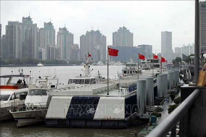 Dịch vụ phà tại thành phố Thượng Hải, Trung Quốc dừng hoạt động do bão Bebinca, ngày 15/9/2024.