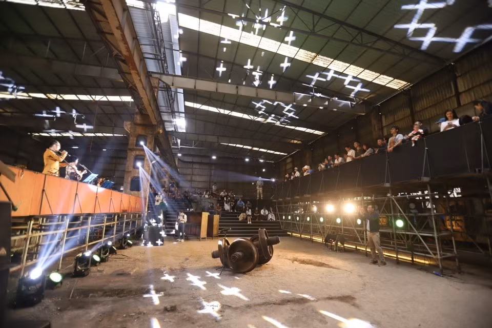 Không gian sáng tạo trong Nhà máy xe lửa Gia Lâm.