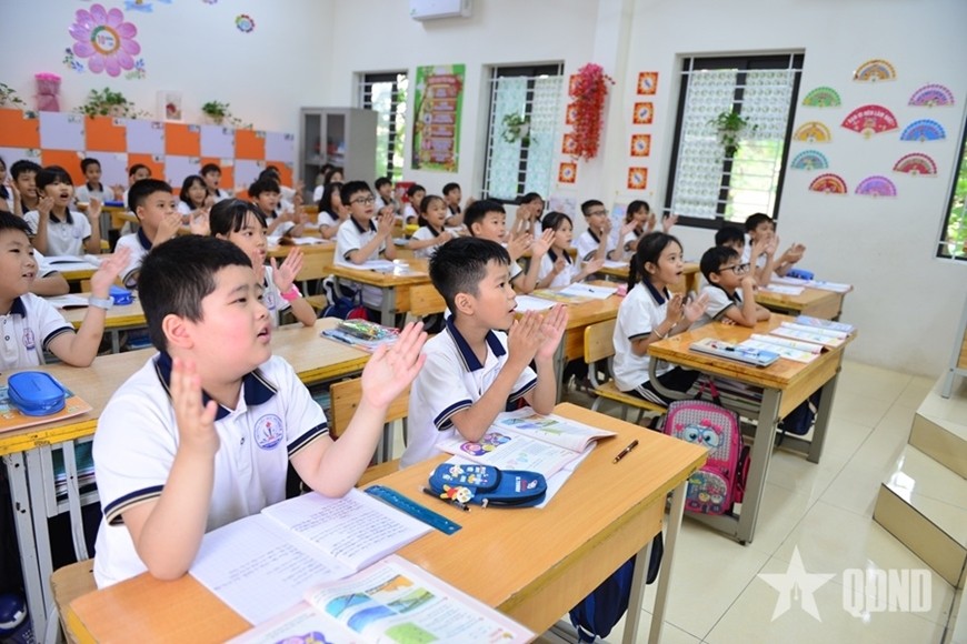 UBND cấp xã quản lý việc thực hiện quy định về dạy thêm, học thêm. UBND cấp xã quản lý việc thực hiện quy định về dạy thêm, học thêm.
