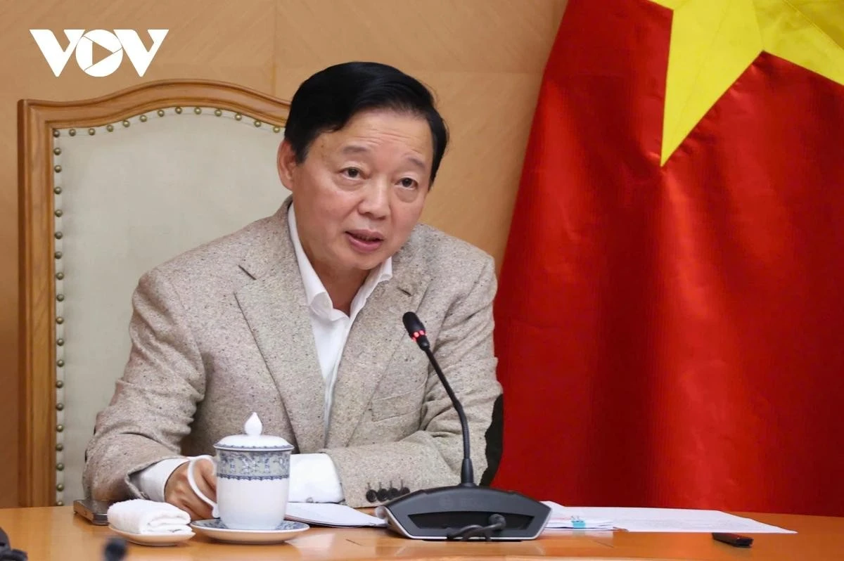 Phó Thủ tướng yêu cầu nghiên cứu áp dụng nhanh hơn, sớm hơn quy chuẩn về khí thải ô tô, xe máy tại Hà Nội, TP.HCM