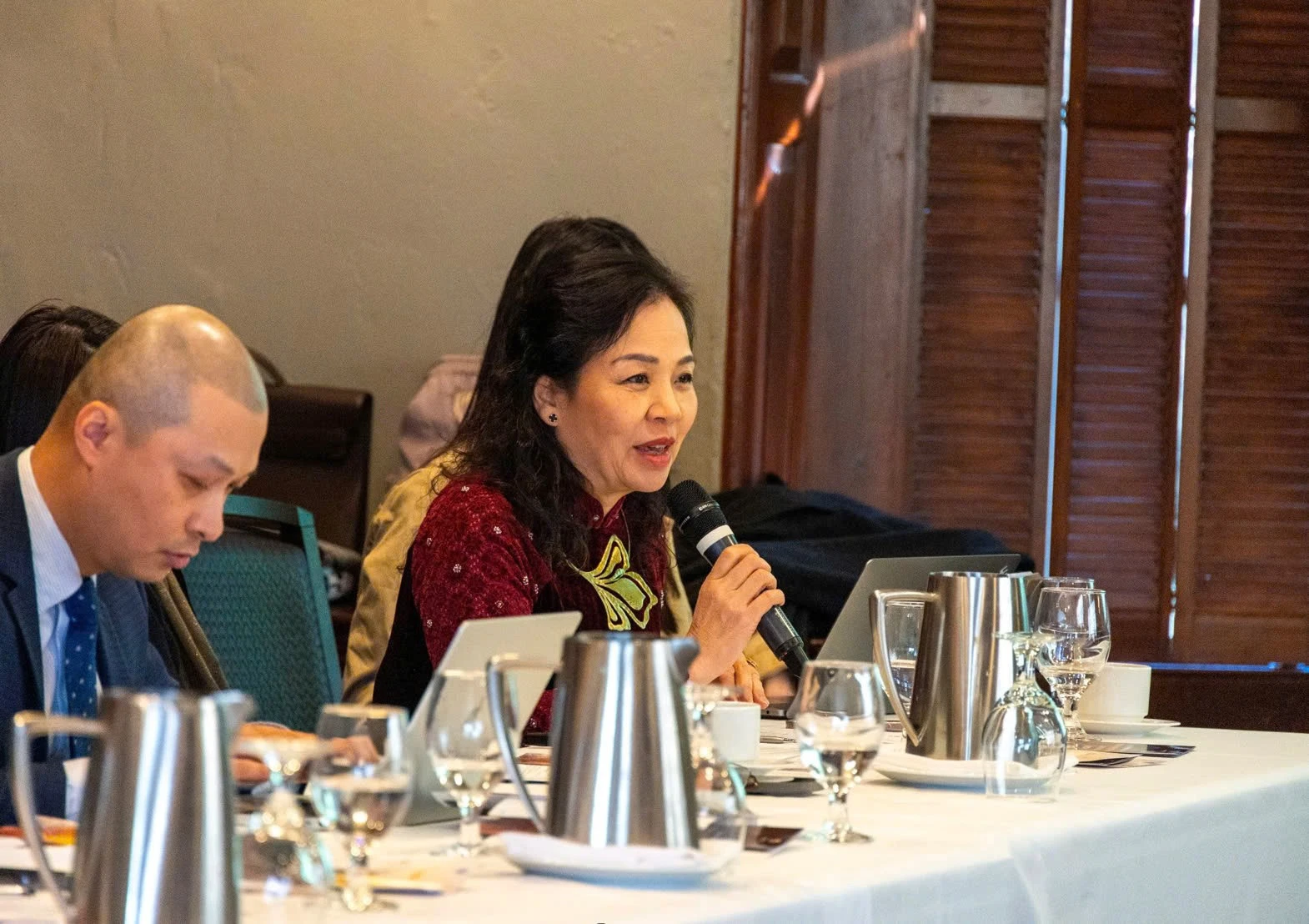 TS. Ngô Phương Lan phát biểu tại hội thảo.