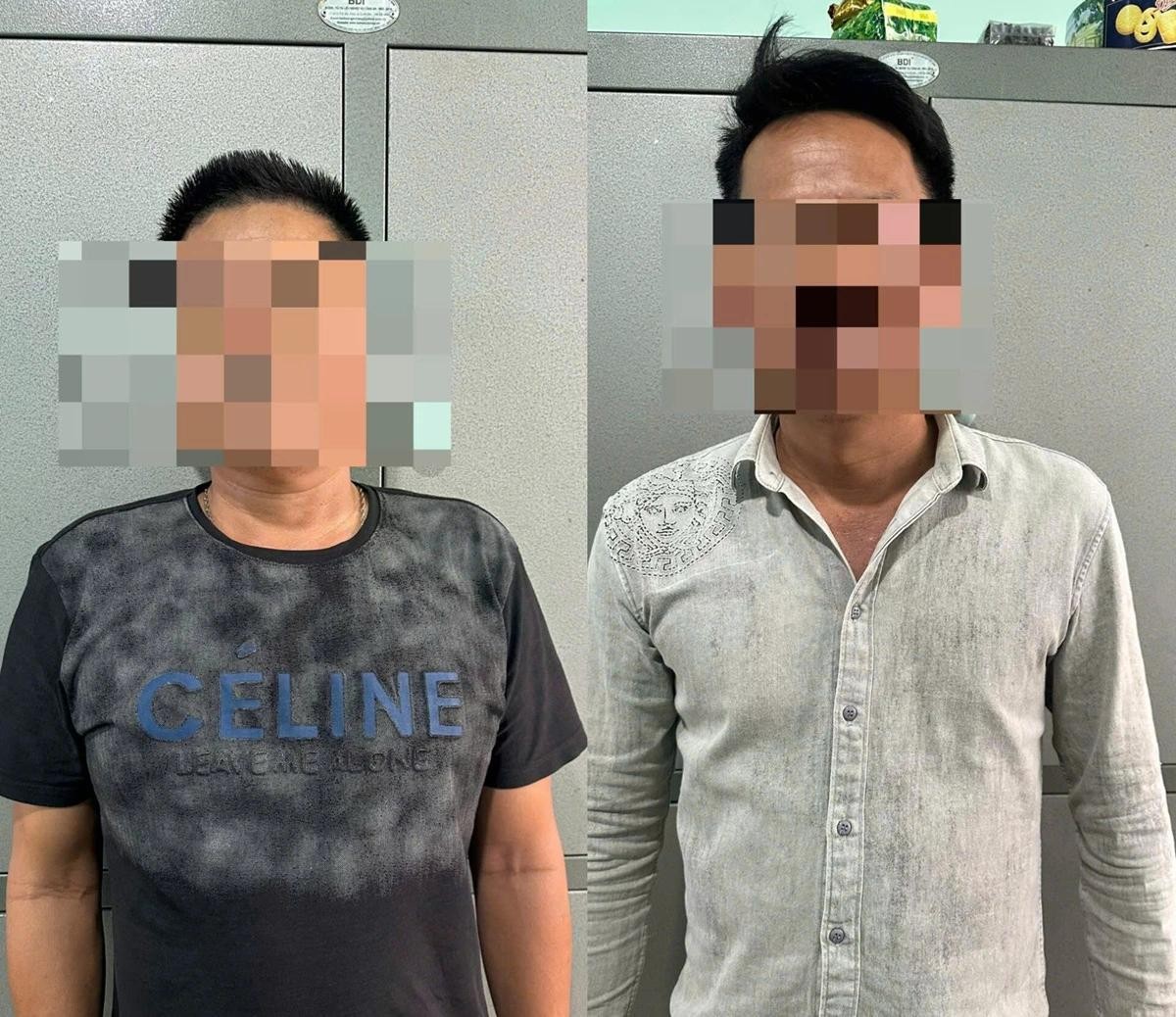 2 đối tượng cầm đầu đường dây cá độ bóng đá tại cơ quan công an. 2 đối tượng cầm đầu đường dây cá độ bóng đá tại cơ quan công an.
