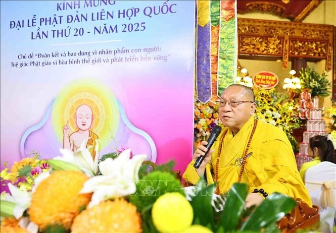 Hòa thượng Thích Gia Quang, Phó Chủ tịch Hội đồng trị sự, Trưởng ban Thông tin Truyền thông T.Ư GHPGVN đọc diễn văn.