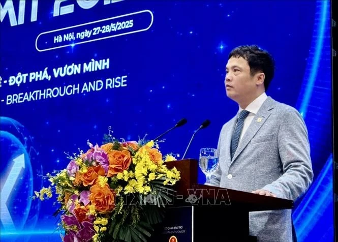 Ông Nguyễn Văn Khoa, Chủ tịch VINASA, phát biểu khai mạc Diễn đàn.