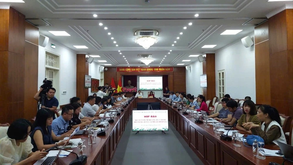 Quang cảnh buổi họp báo tại Bộ Văn hóa, Thể thao và Du lịch.