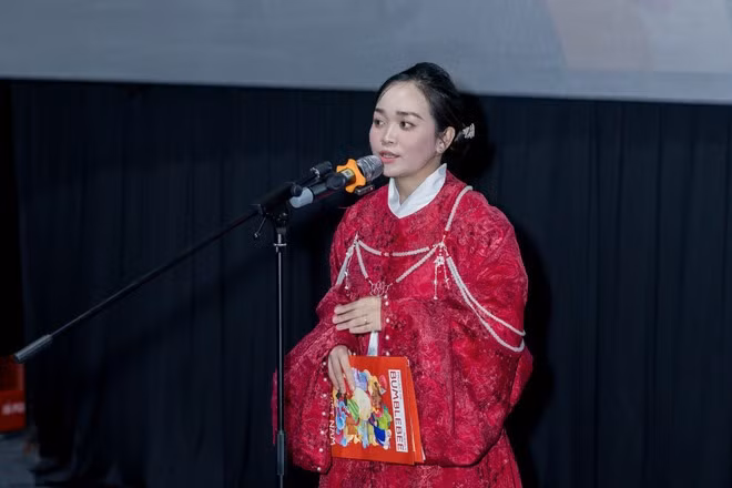 Bà Phạm Thị Hạnh Chi, nhà sáng lập, chỉ đạo sản xuất “Nét Việt Nam”.