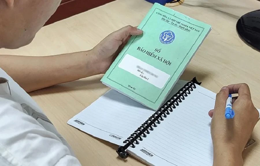 Sổ bảo hiểm xã hội điện tử sẽ thay thế cho bản giấy hiện nay.