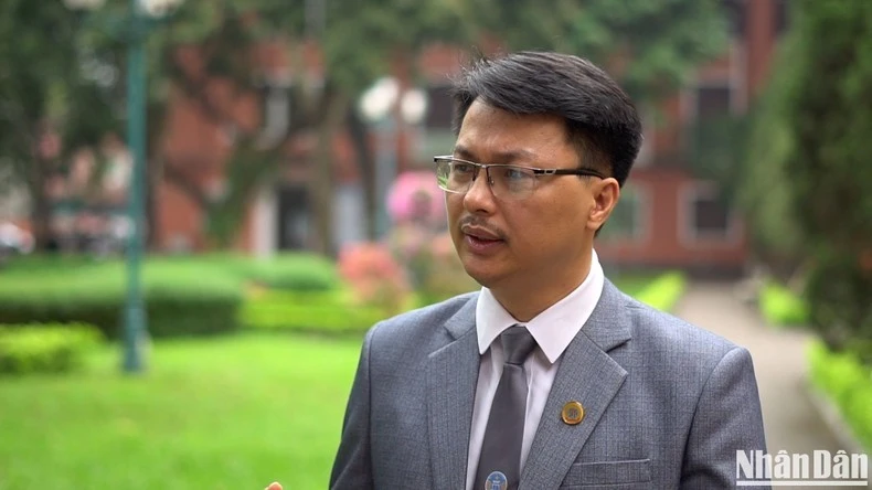 Luật sư Đặng Văn Cường, Trưởng Văn phòng luật sư Chính Pháp, Đoàn Luật sư thành phố Hà Nội.