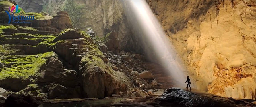 Hang Sơn Đoòng, điểm đến hàng đầu dành cho những du khách ưa thích thám hiểm. Hang Sơn Đoòng, điểm đến hàng đầu dành cho những du khách ưa thích thám hiểm.