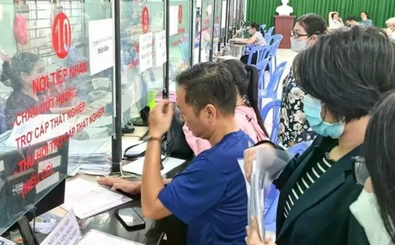 Quy định thời gian hưởng trợ cấp thất nghiệp tối đa 12 tháng do đây là chế độ ngắn hạn, đồng thời, thúc đẩy người lao động nhanh chóng quay trở lại thị trường lao động.