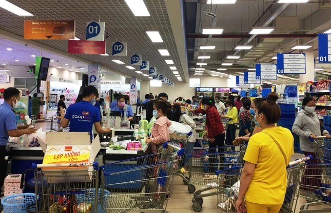 Thay vì mua một lượng lớn thực phẩm một lần, bạn nên mua sắm với số lượng vừa đủ cho vài ngày.