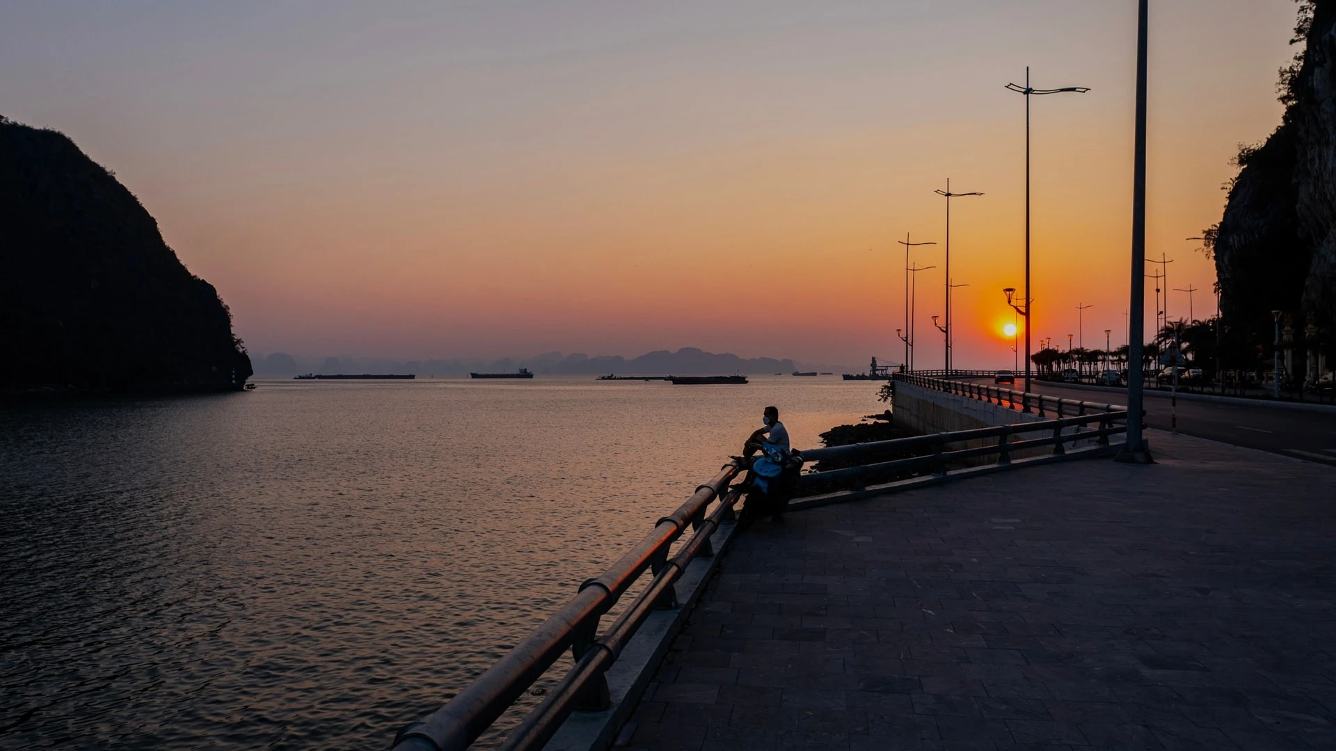 Di sản Vịnh Hạ Long.