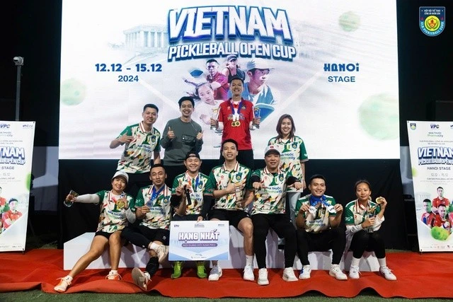 CLB Pickleball Công an Nhân dân đại thắng tại VPC 2024