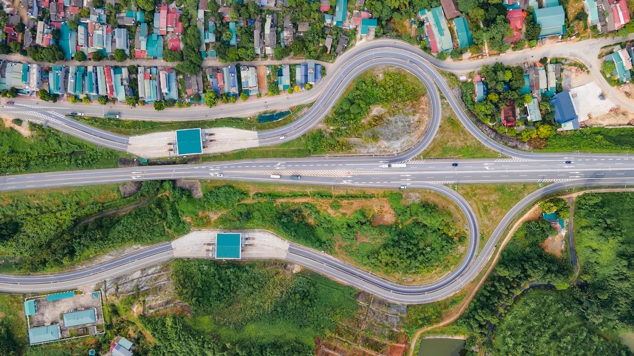 Hàng loạt điểm hư hỏng trên tuyến cao tốc Hà Nội - Lào Cai sẽ được sửa chữa. Hàng loạt điểm hư hỏng trên tuyến cao tốc Hà Nội - Lào Cai sẽ được sửa chữa.