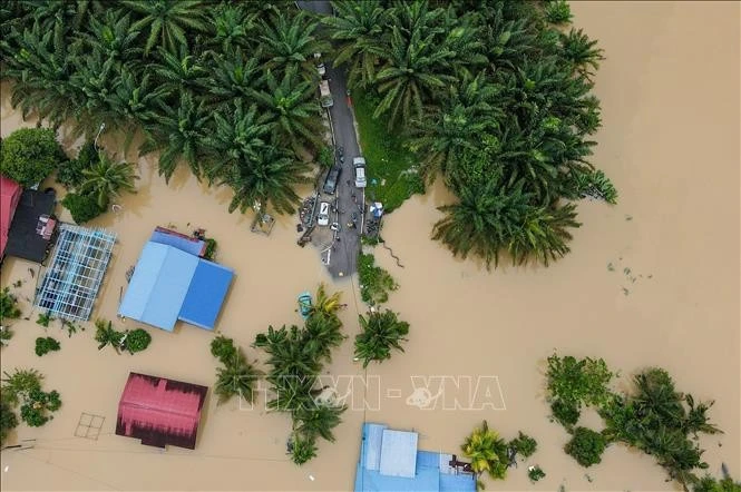 Cảnh ngập lụt sau những trận mưa lớn tại Yong Peng, bang Johor, Malaysia. Ảnh tư liệu