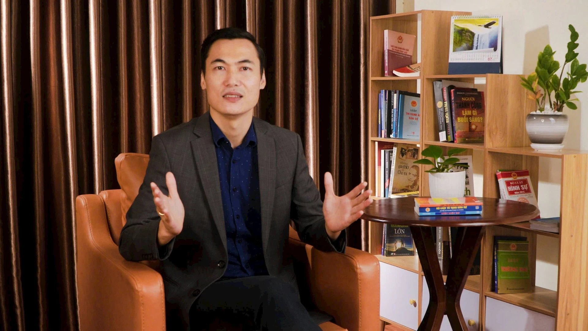 Luật sư Quách Thành Lực, Giám đốc Công ty luật Pháp Trị, Đoàn luật sư TP Hà Nội.