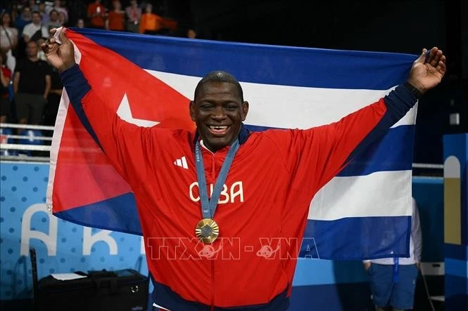 Đô vật Cuba Mijain Lopez Nunez giành HCV nội dung vật cổ điển hạng cân 130kg tại Olympic 2024 ở Paris, Pháp ngày 6/8/2024.
