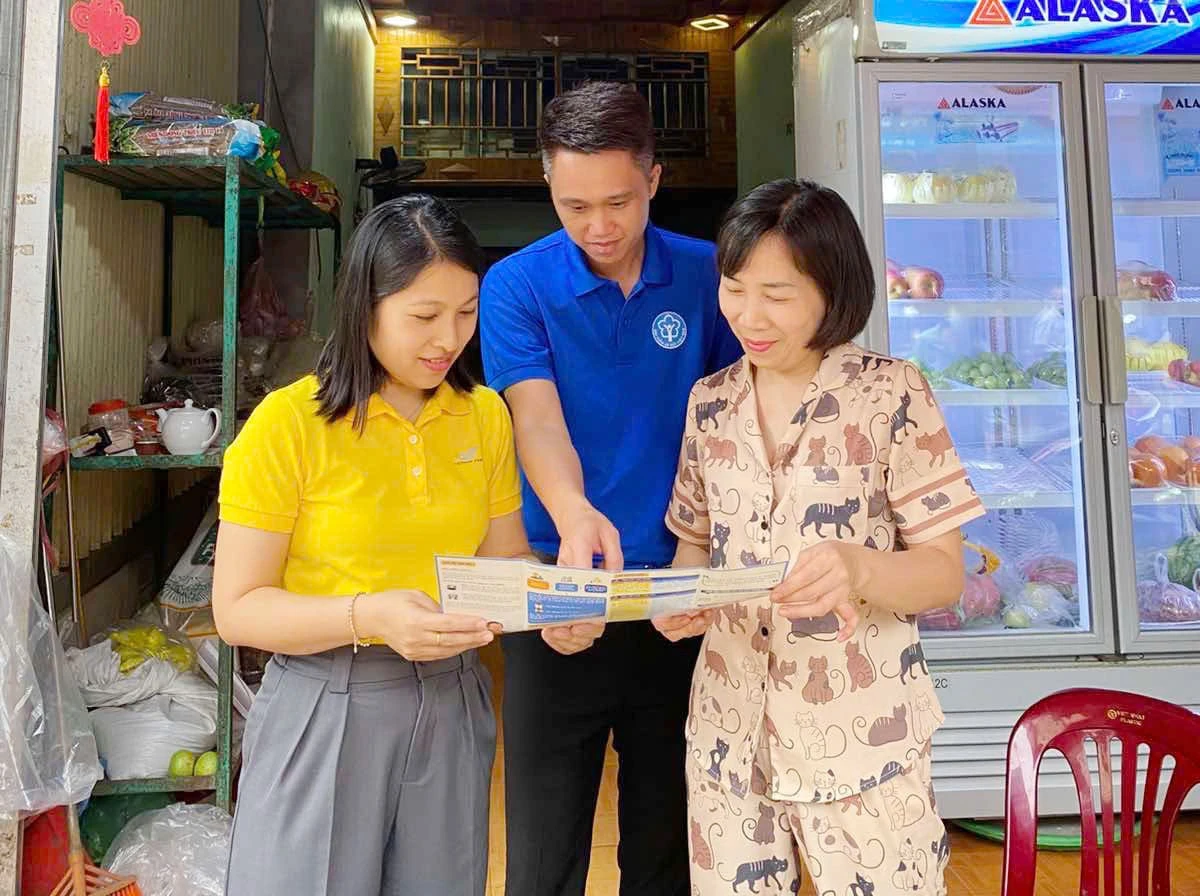 Tư vấn về BHXH tự nguyện tại các khu dân cư, chợ truyền thống trên địa bàn huyện, tỉnh/thành phố.