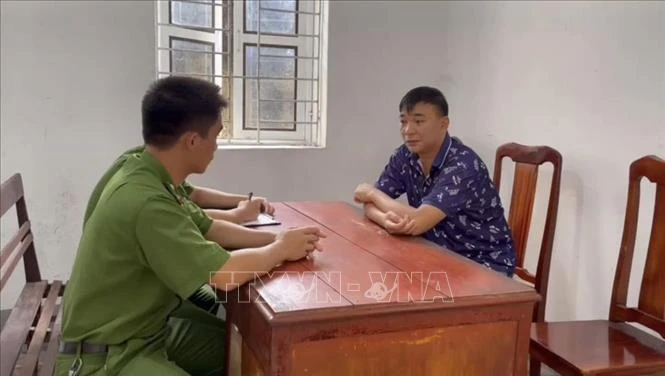 Đối tượng Trần Văn Thành tại cơ quan công an.