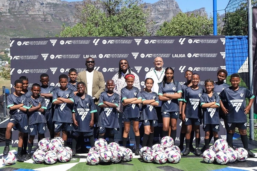 Các tài năng trẻ trong Chương trình "Tìm kiếm và phát triển tài năng bóng đá toàn cầu" của La Liga.