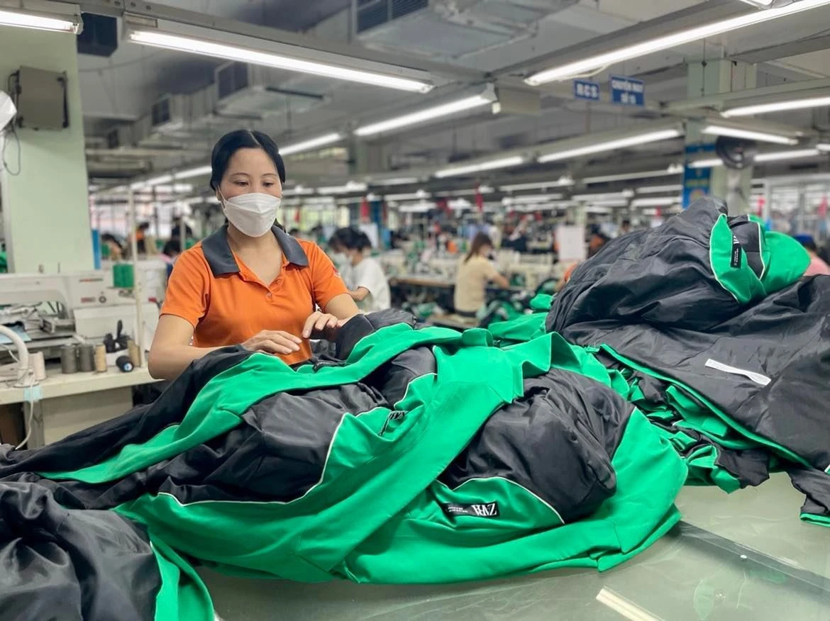 Xuất khẩu dệt may 2025 dự báo tăng trưởng cao hơn 2024.