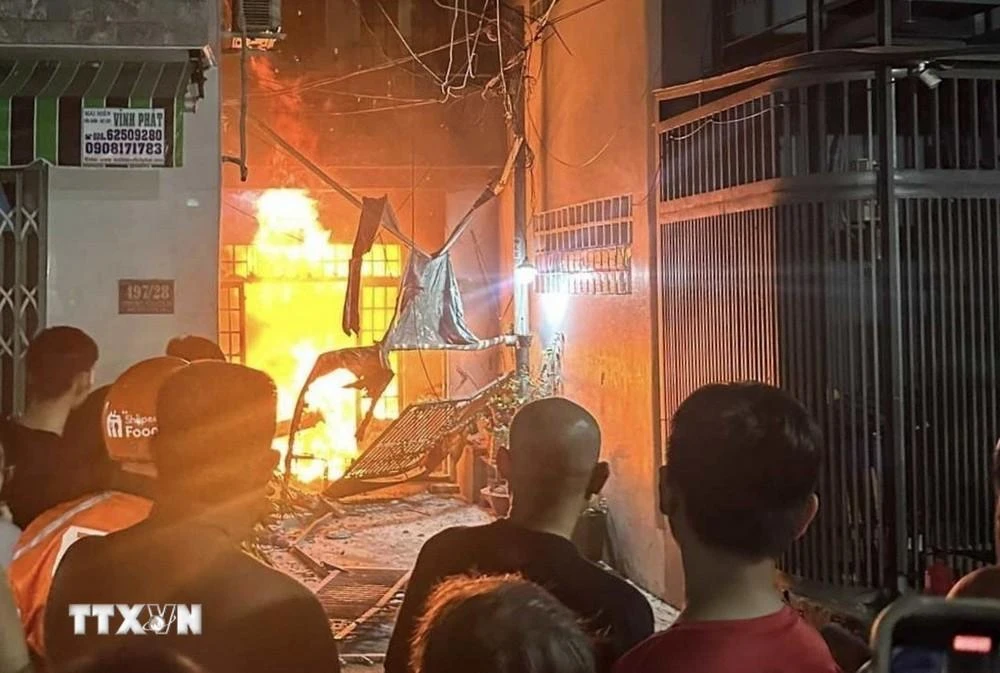 Vụ cháy nhà trong hẻm 497 đường Thống Nhất, phường 16, quận Gò Vấp, Thành phố Hồ Chí Minh khiến 3 mẹ con tử vong.