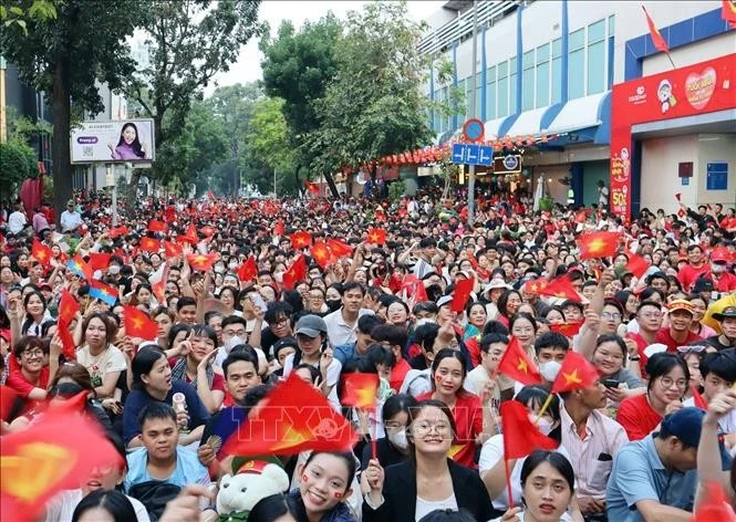 Sau 50 năm đất nước thống nhất, chất lượng dân số đã được nâng cao. Ảnh minh họa