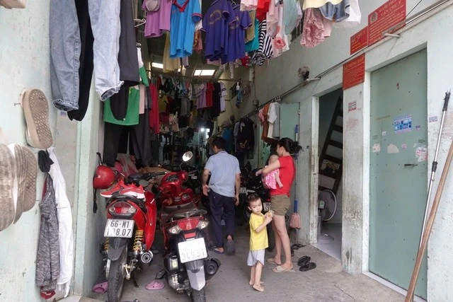 Khoảng 240 triệu lao động toàn cầu, chiếm 7% lực lượng lao động, dù có việc làm nhưng thu nhập quá thấp nên vẫn sống trong cảnh khó khăn. Ảnh minh họa