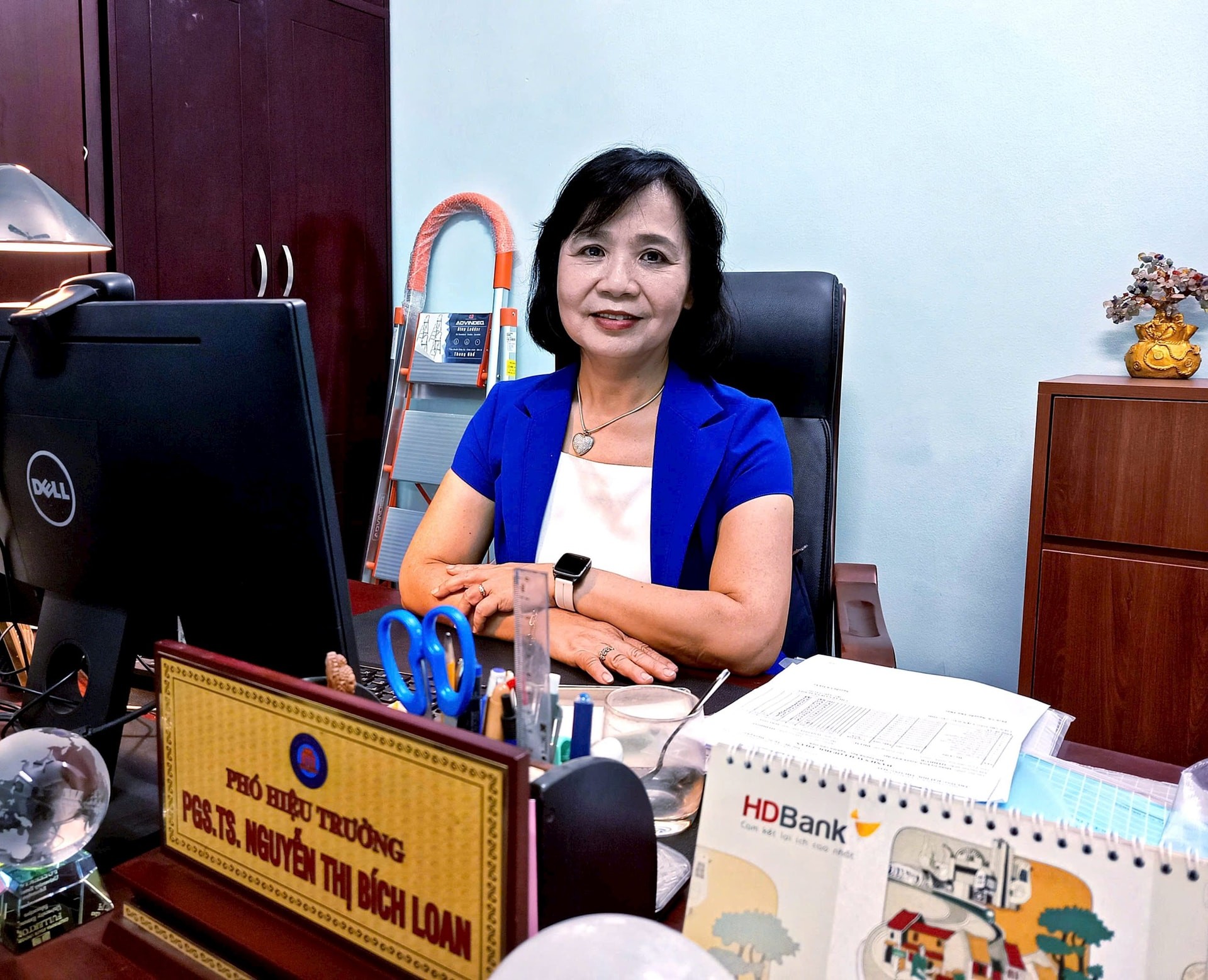 PGS.TS Nguyễn Thị Bích Loan. PGS.TS Nguyễn Thị Bích Loan.