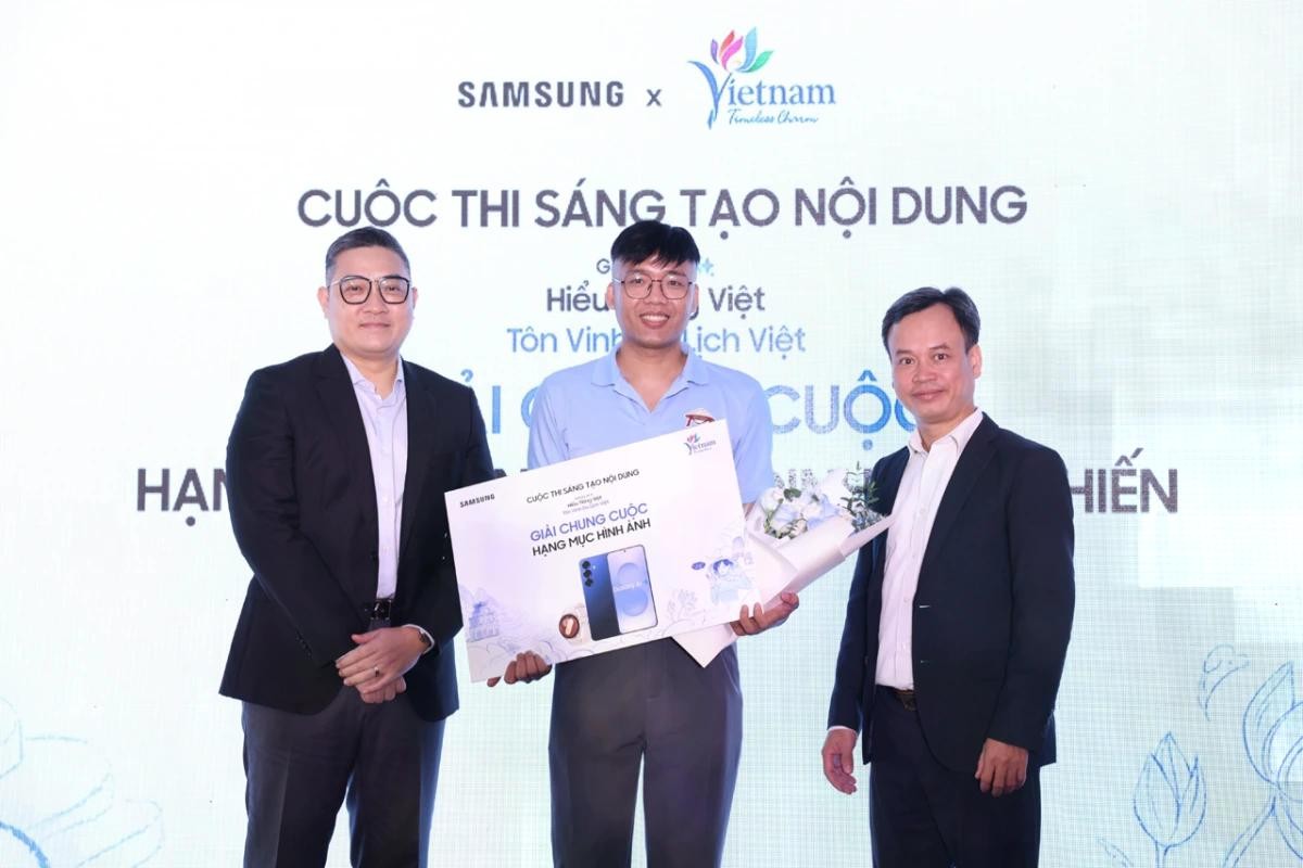 تم منح الجائزة النهائية في فئة الصورة للمؤلف دينه نهو تشين. Giải chung cuộc hạng mục hình ảnh được trao cho tác giả Đinh Như Chiến.