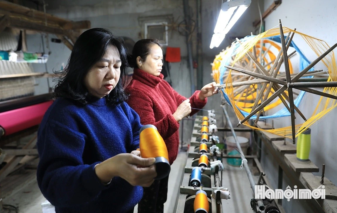 Phó Chủ tịch Hiệp hội Làng nghề dệt lụa Vạn Phúc Trần Thị Ngọc Lan đánh giá: “Việc gia nhập mạng lưới các thành phố thủ công sáng tạo thế giới là cơ hội cũng như thách thức lớn đối với làng lụa Vạn Phúc, buộc các đơn vị sản phẩm sản xuất phải đổi mới, sáng tạo, nâng cao chất lượng để vươn mình ngang tầm thế giới. Tham gia mạng lưới này, làng lụa Vạn Phúc sẽ có cơ hội giao lưu, học hỏi kinh nghiệm từ các đơn vị trên thế giới để hoàn thiện sản phẩm hơn”.