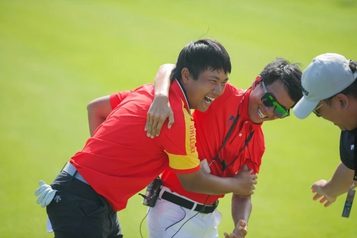 Hồ Anh Huy đã tỏa sáng trong những thời điểm quan trọng ở ngày Chung kết. Nguồn: Vietnam Golf Association
