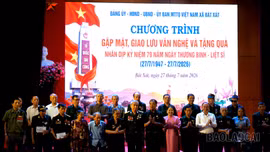 Bát Xát tổ chức gặp mặt, tặng quà tri ân các gia đình chính sách nhân kỷ niệm 79 năm ngày thương binh liệt sỹ