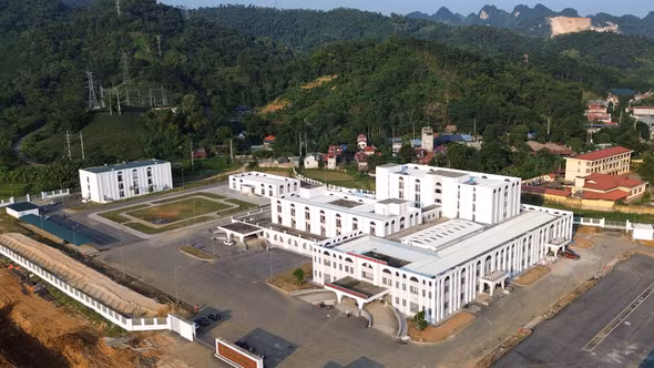 Trung tâm Y tế khu vực Văn Bàn bắt đầu tiếp nhận người bệnh tại cơ sở mới