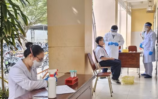 Từ vụ 3 học sinh mắc não mô cầu nguy hiểm: Bác sĩ cảnh báo khẩn