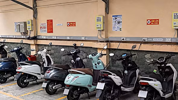Những thói quen khi sạc xe điện có thể gây cháy, nổ, người dân cần tránh