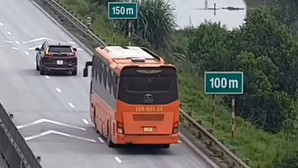 Làm sao để nhận biết khoảng cách an toàn trên cao tốc, những đoạn đường nào bị phạt?