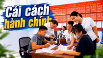 Một ngày của cán bộ Trung tâm Phục vụ hành chính cấp xã
