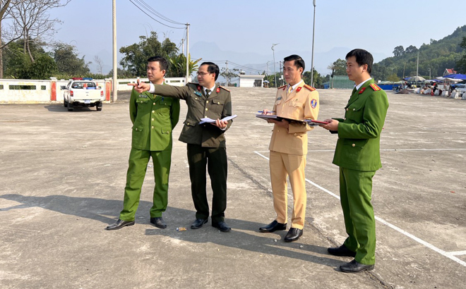 [Ảnh] Văn Yên tích cực chuẩn bị cho Lễ công bố Quyết định chứng nhận Di sản Văn hoá phi vật thể Quốc gia “Lễ hội Đền Đông Cuông” và khai hội Đền năm 2023 ảnh 9