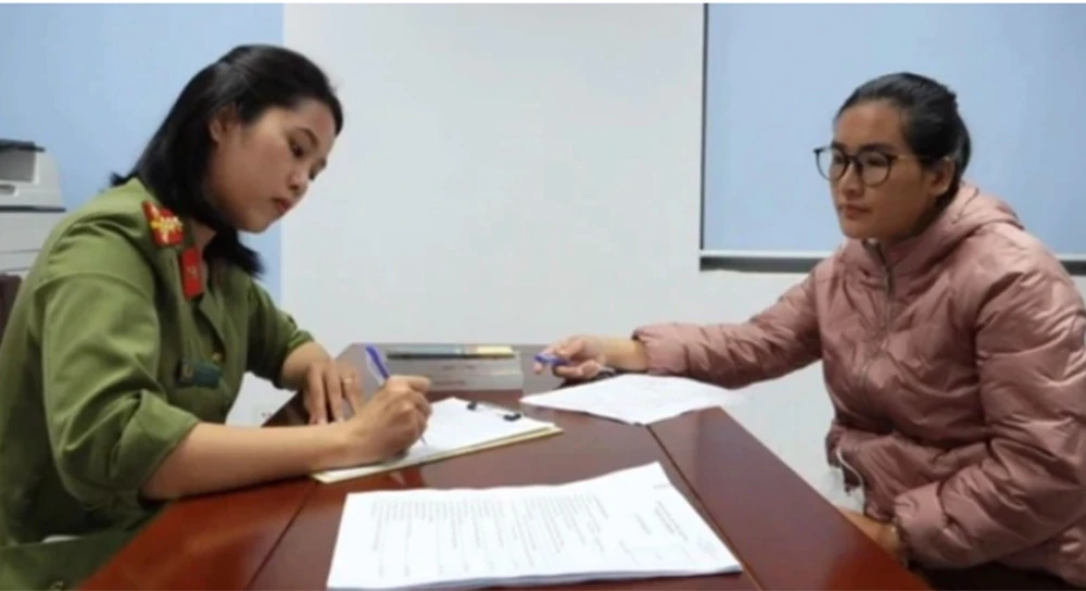 Bắt thêm 2 đối tượng đường dây tuyển lao động sang Dubai làm "việc nhẹ lương cao" ảnh 2