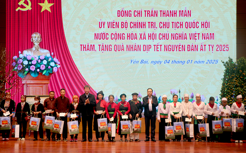 Chủ tịch Quốc hội Trần Thanh Mẫn thăm, kiểm tra công tác chăm lo Tết cho nhân dân tại tỉnh Yên Bái ảnh 3 Chủ tịch Quốc hội Trần Thanh Mẫn thăm, kiểm tra công tác chăm lo Tết cho nhân dân tại tỉnh Yên Bái ảnh 3
