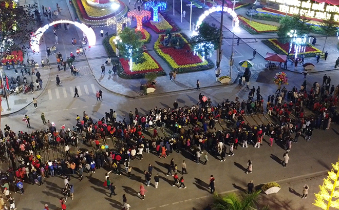 Thành phố Yên Bái sôi động Chương trình “Vũ điệu xuân” năm 2023 ảnh 4