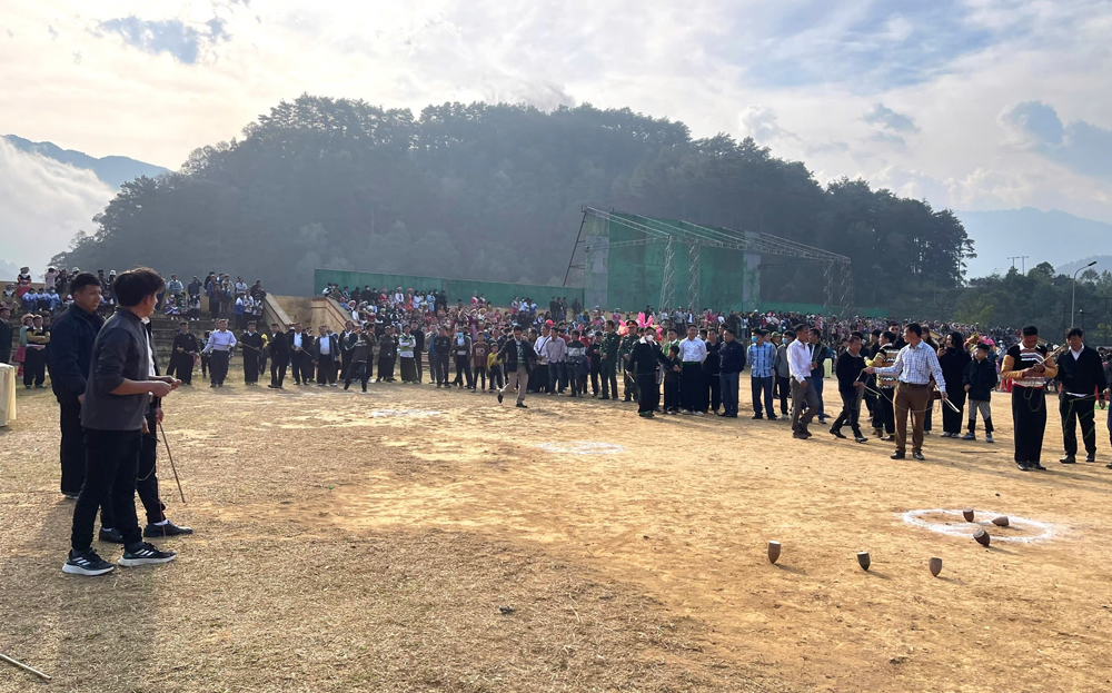 Sôi nổi hội Xuân ảnh 2